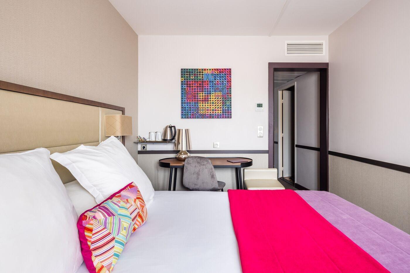 Paris Hotel